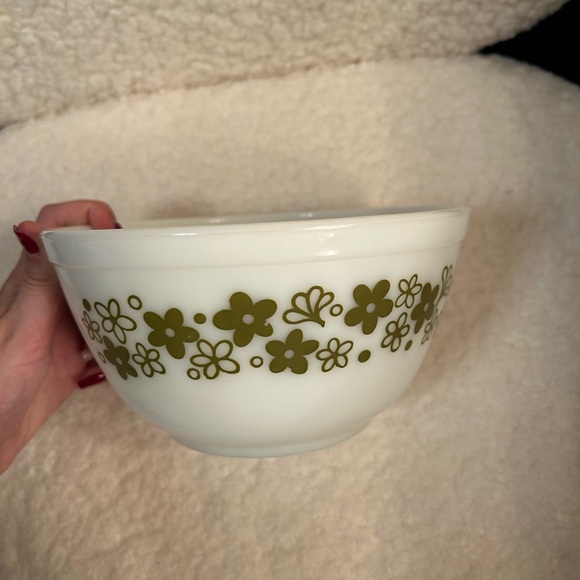 Vintage Pyrex Spring Blossom Crazy Daisy Bowl 402 - Picture 1 of 8